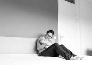 mama en baby newborn fotografie