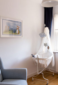 lifestyle fotoreportage newborn Delft babykamer