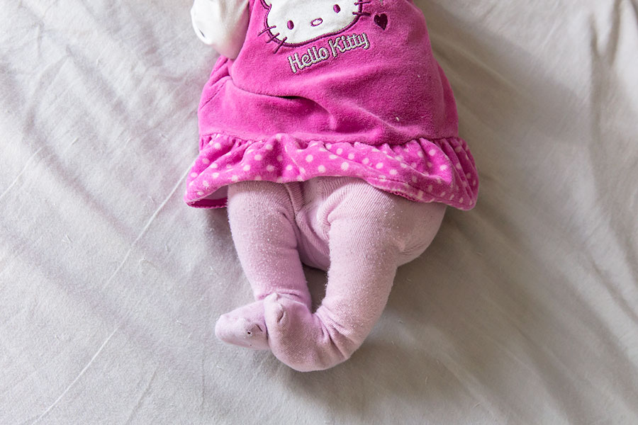 lifestyle newborn fotografie berkel babyvoetjes