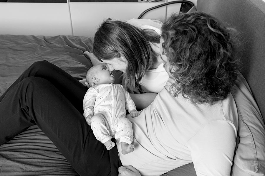 lifestyle newborn fotografie den hoorn kraamreportage