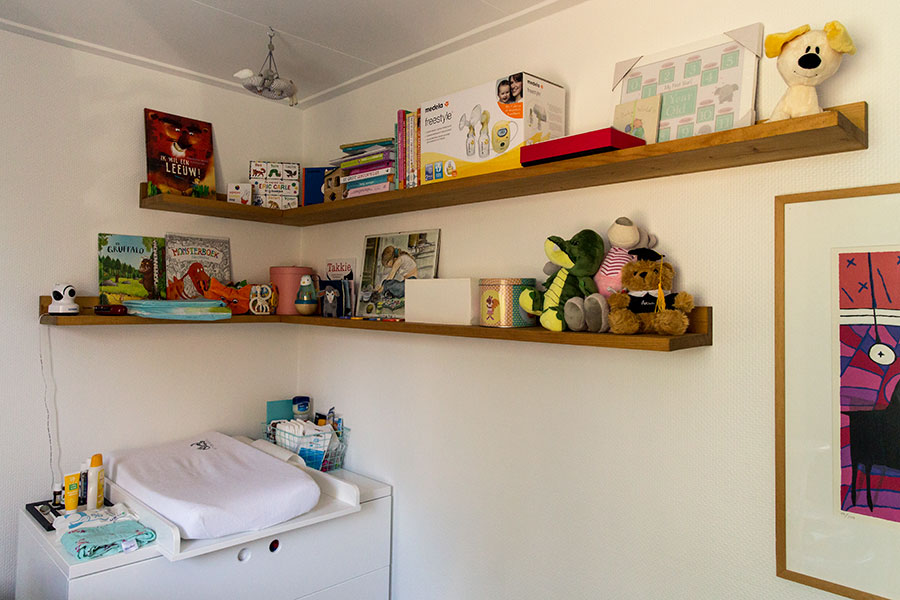 lifestyle newborn fotografie den hoorn kraamreportage babykamer