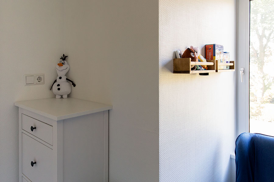 lifestyle newborn fotografie den hoorn kraamreportage babykamer