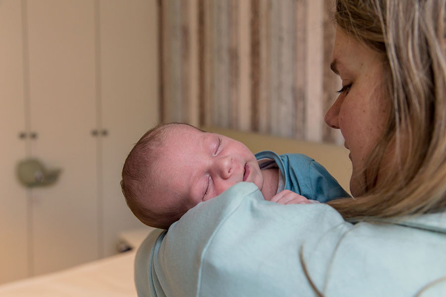 lifestyle newbornfotografie den haag baby