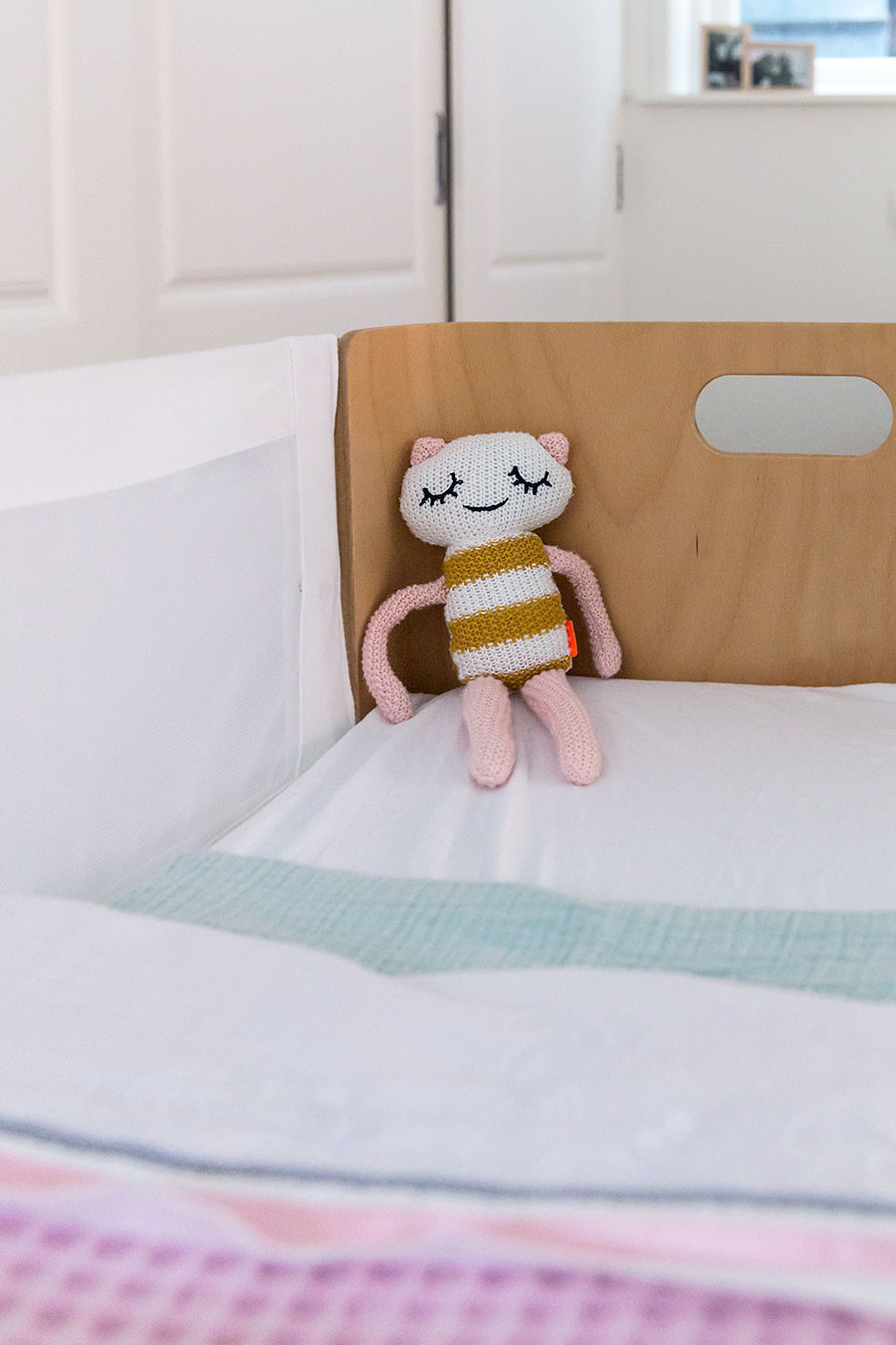 lifestyle newbornfotograaf amsterdam babybed