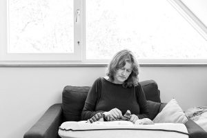 lifestyle newbornfotograaf Delft met mama