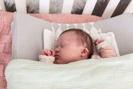 lifestyle newbornshoot baby